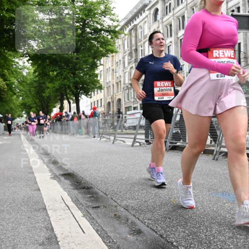 14.06.2026 - REWE Women's Run J. Mangold http://msf.ph/oto/9761463 14.06.2026 11:06:13 Ziel 5071, 5084, 5283, 5288, 5436, 5441, 5480, 5501, 5574, 5605, 6067 meine-sportfotos.de