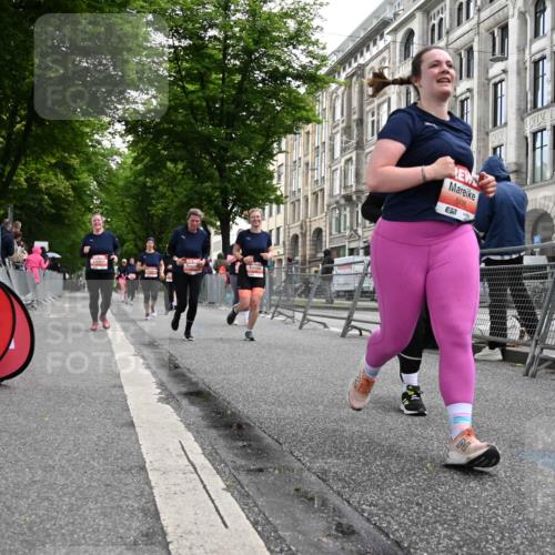 14.06.2026 - REWE Women's Run J. Mangold http://msf.ph/oto/9761484 14.06.2026 11:06:19 Ziel 5288, 5395, 5436, 5535, 5722, 5775, 5956, 5958 meine-sportfotos.de