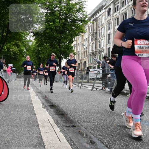 14.06.2026 - REWE Women's Run J. Mangold http://msf.ph/oto/9761486 14.06.2026 11:06:20 Ziel 5288, 5395, 5436, 5535, 5722, 5723, 5775, 5956, 5958 meine-sportfotos.de