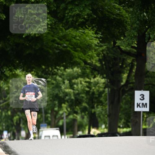 14.06.2026 - REWE Women's Run Dr. Thomas Lammeyer http://msf.ph/oto/9761500 14.06.2026 09:33:14 Laufen 7, 10020, 3 meine-sportfotos.de