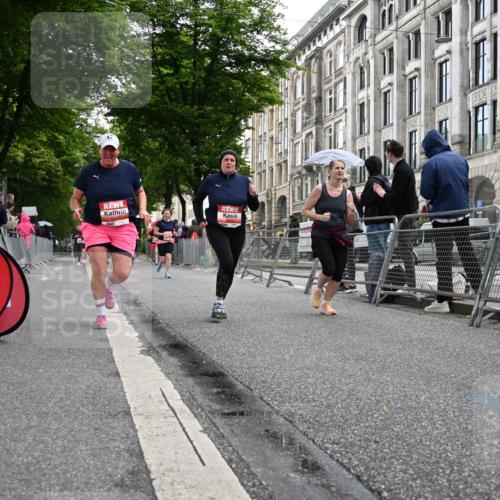 14.06.2026 - REWE Women's Run J. Mangold http://msf.ph/oto/9761554 14.06.2026 11:06:27 Ziel 5347, 5395, 5534, 5535, 5627, 5722, 5723, 5816, 5856 meine-sportfotos.de