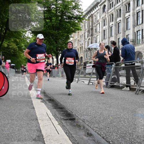 14.06.2026 - REWE Women's Run J. Mangold http://msf.ph/oto/9761557 14.06.2026 11:06:27 Ziel 5347, 5395, 5534, 5535, 5627, 5722, 5723, 5816, 5856 meine-sportfotos.de