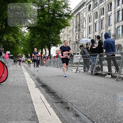 14.06.2026 - REWE Women's Run J. Mangold http://msf.ph/oto/9761573 14.06.2026 11:06:30 Ziel 5347, 5510, 5534, 5542, 5627, 5723, 5816, 5856 meine-sportfotos.de