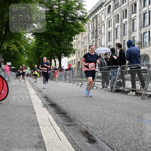 14.06.2026 - REWE Women's Run J. Mangold http://msf.ph/oto/9761577 14.06.2026 11:06:30 Ziel 5347, 5510, 5534, 5542, 5627, 5723, 5816, 5856 meine-sportfotos.de