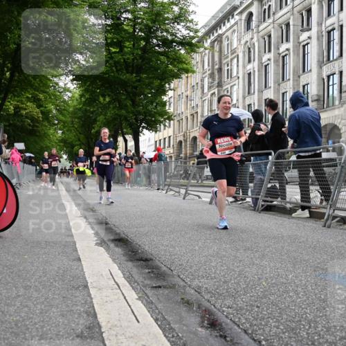 14.06.2026 - REWE Women's Run J. Mangold http://msf.ph/oto/9761579 14.06.2026 11:06:30 Ziel 5347, 5510, 5534, 5542, 5627, 5723, 5816, 5856 meine-sportfotos.de
