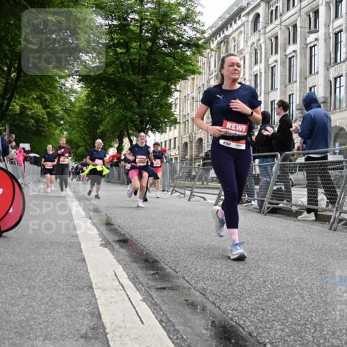 14.06.2026 - REWE Women's Run J. Mangold http://msf.ph/oto/9761590 14.06.2026 11:06:33 Ziel 5104, 5510, 5534, 5542, 5627, 5676, 5677, 5734, 5856 meine-sportfotos.de