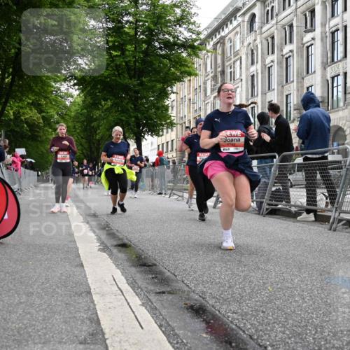 14.06.2026 - REWE Women's Run J. Mangold http://msf.ph/oto/9761612 14.06.2026 11:06:35 Ziel 5104, 5510, 5534, 5542, 5676, 5677, 5734, 5735, 5856, 5977 meine-sportfotos.de