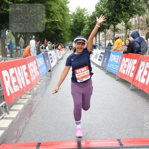 14.06.2026 - REWE Women's Run Strokosch-Dieckow http://msf.ph/oto/9761621 14.06.2026 11:13:39 Ziel 5057, 5252, 5537, 5564, 5645, 5678, 5726, 5955, 6033, 6059 meine-sportfotos.de