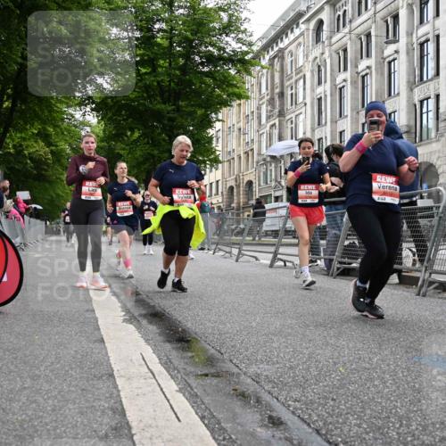 14.06.2026 - REWE Women's Run J. Mangold http://msf.ph/oto/9761624 14.06.2026 11:06:36 Ziel 5104, 5510, 5534, 5542, 5676, 5677, 5734, 5735, 5977 meine-sportfotos.de