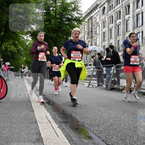 14.06.2026 - REWE Women's Run J. Mangold http://msf.ph/oto/9761633 14.06.2026 11:06:37 Ziel 5104, 5510, 5534, 5542, 5676, 5677, 5734, 5735, 5977, 6012 meine-sportfotos.de