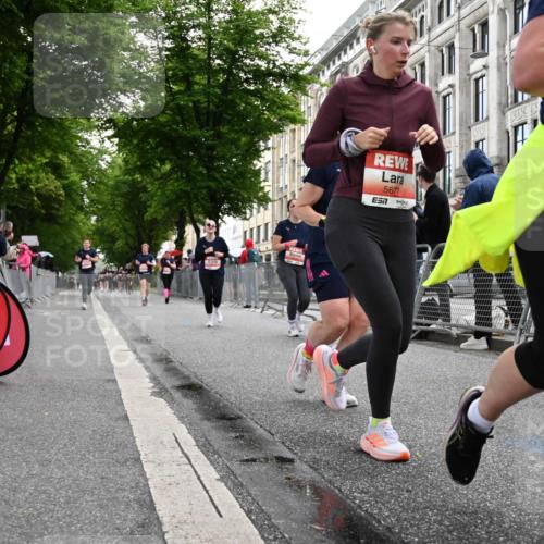 14.06.2026 - REWE Women's Run J. Mangold http://msf.ph/oto/9761645 14.06.2026 11:06:38 Ziel 5104, 5510, 5542, 5676, 5677, 5734, 5735, 5977, 6012 meine-sportfotos.de