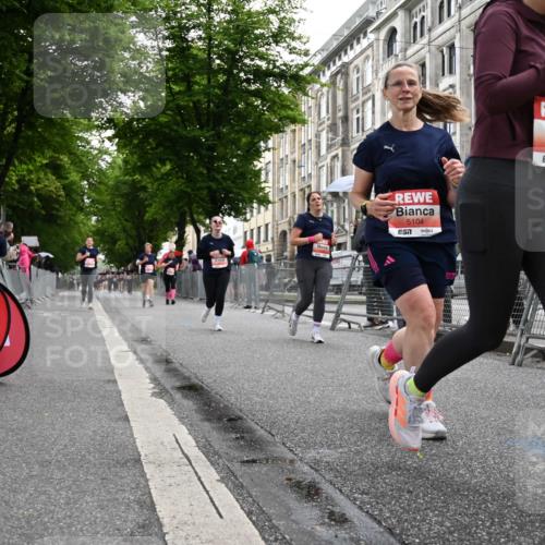 14.06.2026 - REWE Women's Run J. Mangold http://msf.ph/oto/9761648 14.06.2026 11:06:38 Ziel 5104, 5510, 5542, 5676, 5677, 5734, 5735, 5977, 6012 meine-sportfotos.de