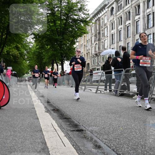 14.06.2026 - REWE Women's Run J. Mangold http://msf.ph/oto/9761655 14.06.2026 11:06:40 Ziel 5104, 5268, 5437, 5510, 5676, 5677, 5734, 5735, 5977, 6012 meine-sportfotos.de