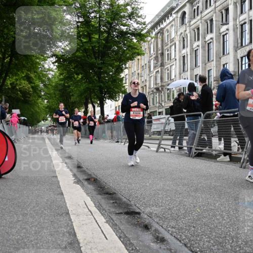 14.06.2026 - REWE Women's Run J. Mangold http://msf.ph/oto/9761658 14.06.2026 11:06:40 Ziel 5104, 5268, 5437, 5510, 5676, 5677, 5734, 5735, 5977, 6012 meine-sportfotos.de