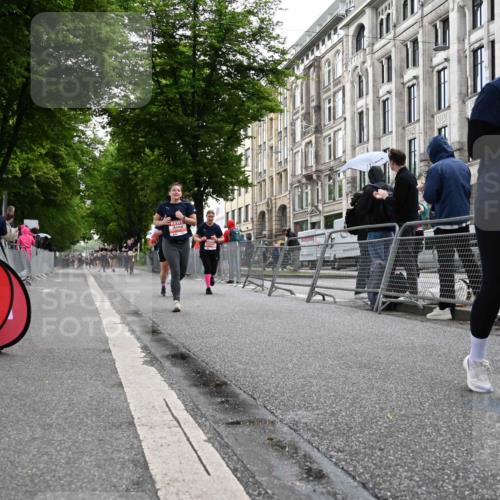 14.06.2026 - REWE Women's Run J. Mangold http://msf.ph/oto/9761676 14.06.2026 11:06:42 Ziel 5104, 5268, 5437, 5677, 5735, 5977, 6012, 6041 meine-sportfotos.de