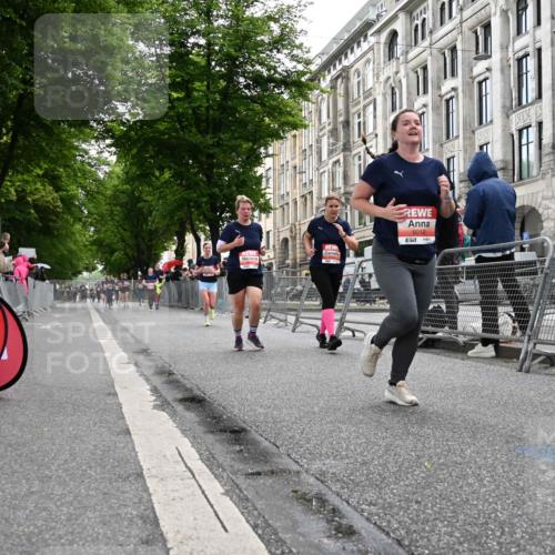 14.06.2026 - REWE Women's Run J. Mangold http://msf.ph/oto/9761699 14.06.2026 11:06:44 Ziel 5268, 5437, 5735, 5977, 6012, 6041 meine-sportfotos.de