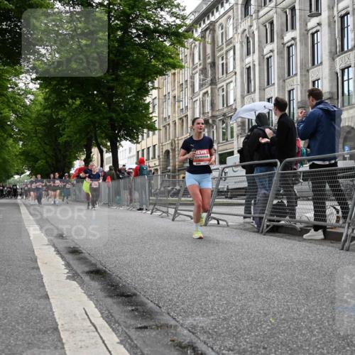 14.06.2026 - REWE Women's Run J. Mangold http://msf.ph/oto/9761719 14.06.2026 11:06:46 Ziel 5268, 5437, 6012, 6041 meine-sportfotos.de