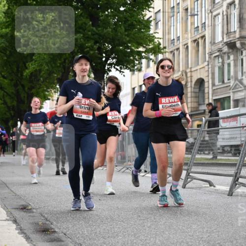 14.06.2026 - REWE Women's Run J. Mangold http://msf.ph/oto/9761752 14.06.2026 11:06:55 Ziel 5103, 5229, 5368, 5369, 5483, 5484, 5630, 6065 meine-sportfotos.de
