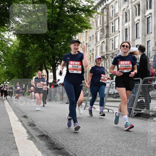 14.06.2026 - REWE Women's Run J. Mangold http://msf.ph/oto/9761766 14.06.2026 11:06:56 Ziel 5103, 5229, 5368, 5369, 5483, 5484, 5630, 6065 meine-sportfotos.de