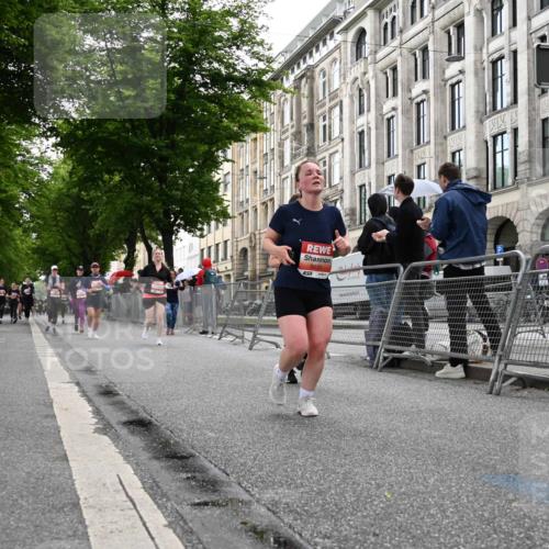 14.06.2026 - REWE Women's Run J. Mangold http://msf.ph/oto/9761790 14.06.2026 11:06:59 Ziel 5190, 5368, 5369, 5483, 5484, 5630, 5895, 6065 meine-sportfotos.de