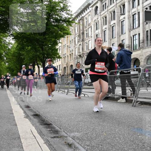 14.06.2026 - REWE Women's Run J. Mangold http://msf.ph/oto/9761818 14.06.2026 11:07:03 Ziel 5190, 5319, 5476, 5630, 5728, 5808, 5895, 6065 meine-sportfotos.de