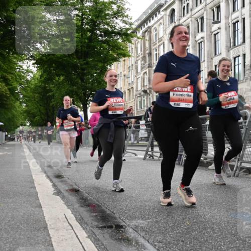 14.06.2026 - REWE Women's Run J. Mangold http://msf.ph/oto/9761908 14.06.2026 11:07:11 Ziel 5116, 5118, 5119, 5122, 5281, 5412, 5476, 5502, 5728, 5803, 5808 meine-sportfotos.de