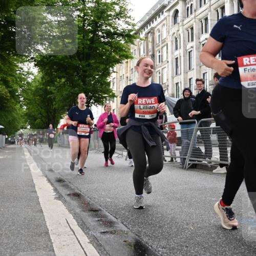 14.06.2026 - REWE Women's Run J. Mangold http://msf.ph/oto/9761915 14.06.2026 11:07:11 Ziel 5116, 5118, 5119, 5122, 5281, 5412, 5476, 5502, 5728, 5803, 5808 meine-sportfotos.de