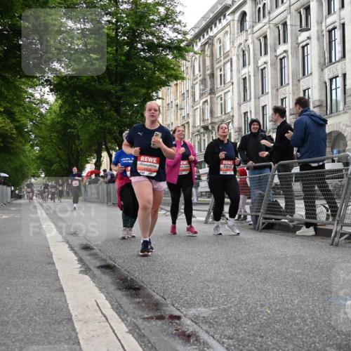 14.06.2026 - REWE Women's Run J. Mangold http://msf.ph/oto/9761922 14.06.2026 11:07:12 Ziel 5116, 5118, 5119, 5122, 5168, 5281, 5412, 5476, 5502, 5803, 5808 meine-sportfotos.de