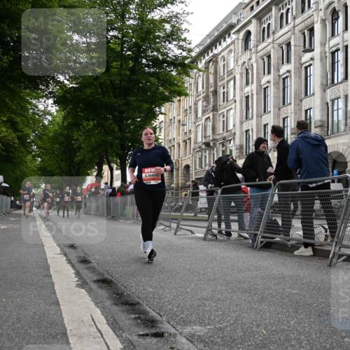 14.06.2026 - REWE Women's Run J. Mangold http://msf.ph/oto/9761943 14.06.2026 11:07:17 Ziel 5122, 5168, 5281, 5502, 5803 meine-sportfotos.de