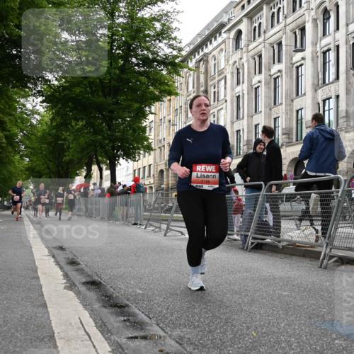 14.06.2026 - REWE Women's Run J. Mangold http://msf.ph/oto/9761953 14.06.2026 11:07:18 Ziel 5122, 5168, 5281, 5384, 5385, 5502 meine-sportfotos.de