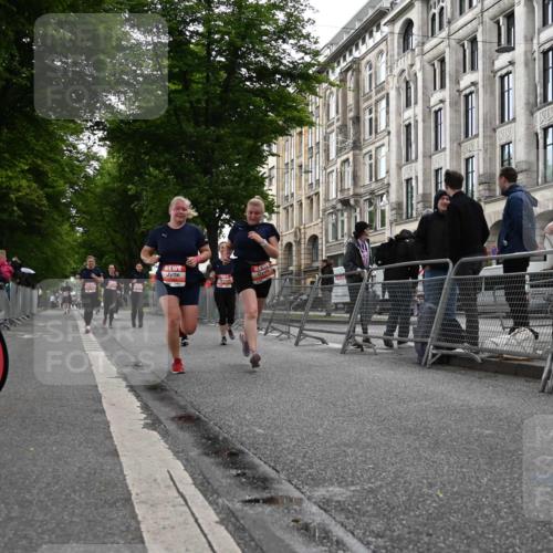 14.06.2026 - REWE Women's Run J. Mangold http://msf.ph/oto/9761972 14.06.2026 11:07:23 Ziel 5114, 5384, 5385, 5908, 5909 meine-sportfotos.de