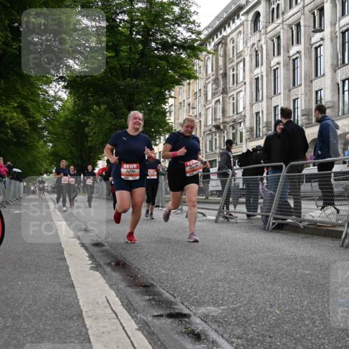 14.06.2026 - REWE Women's Run J. Mangold http://msf.ph/oto/9761977 14.06.2026 11:07:24 Ziel 5114, 5384, 5385, 5908, 5909 meine-sportfotos.de