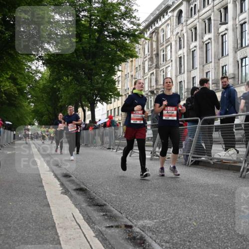 14.06.2026 - REWE Women's Run J. Mangold http://msf.ph/oto/9762001 14.06.2026 11:07:26 Ziel 5114, 5327, 5384, 5385, 5752, 5908, 5909 meine-sportfotos.de