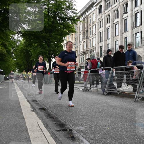 14.06.2026 - REWE Women's Run J. Mangold http://msf.ph/oto/9762030 14.06.2026 11:07:28 Ziel 5114, 5327, 5384, 5385, 5752, 5908, 5909 meine-sportfotos.de