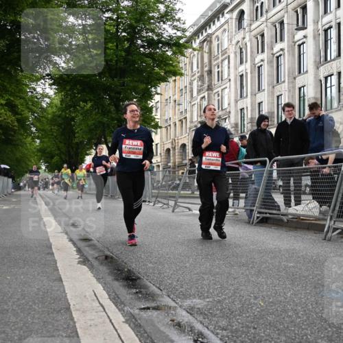 14.06.2026 - REWE Women's Run J. Mangold http://msf.ph/oto/9762050 14.06.2026 11:07:30 Ziel 5114, 5327, 5423, 5752, 5908, 5909 meine-sportfotos.de