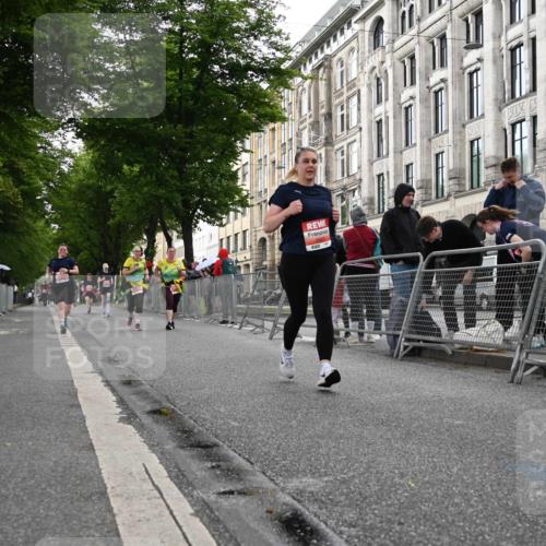 14.06.2026 - REWE Women's Run J. Mangold http://msf.ph/oto/9762085 14.06.2026 11:07:34 Ziel 5065, 5313, 5327, 5423, 5664, 5752 meine-sportfotos.de
