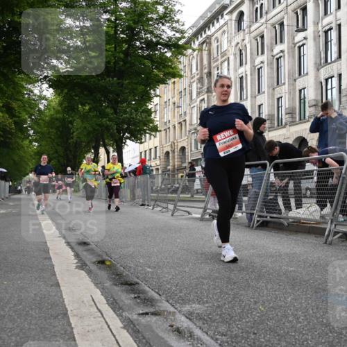 14.06.2026 - REWE Women's Run J. Mangold http://msf.ph/oto/9762091 14.06.2026 11:07:34 Ziel 5065, 5313, 5327, 5423, 5664, 5752 meine-sportfotos.de