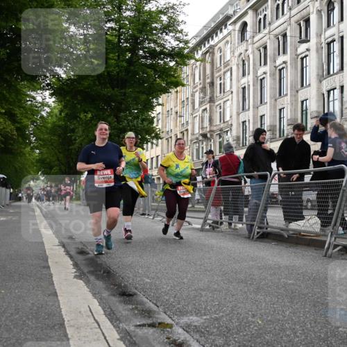14.06.2026 - REWE Women's Run J. Mangold http://msf.ph/oto/9762095 14.06.2026 11:07:37 Ziel 5065, 5313, 5397, 5423, 5664 meine-sportfotos.de