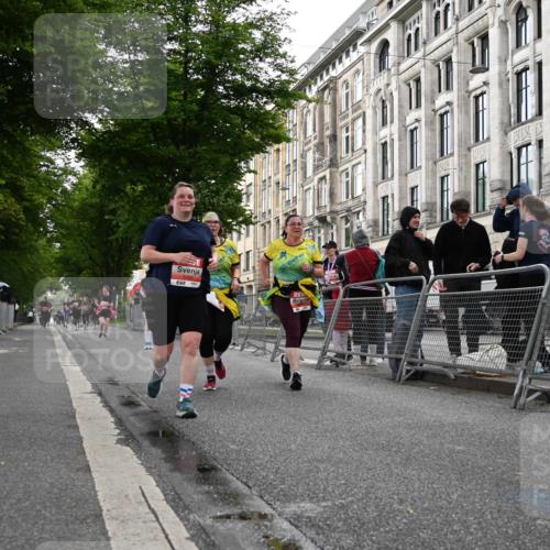 14.06.2026 - REWE Women's Run J. Mangold http://msf.ph/oto/9762097 14.06.2026 11:07:37 Ziel 5065, 5313, 5397, 5423, 5664 meine-sportfotos.de