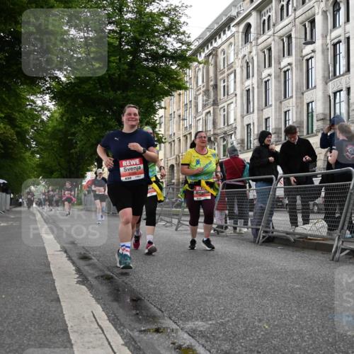 14.06.2026 - REWE Women's Run J. Mangold http://msf.ph/oto/9762100 14.06.2026 11:07:37 Ziel 5065, 5313, 5397, 5423, 5664 meine-sportfotos.de