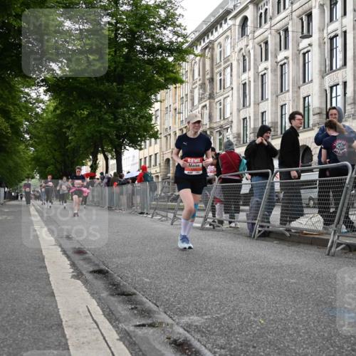 14.06.2026 - REWE Women's Run J. Mangold http://msf.ph/oto/9762115 14.06.2026 11:07:41 Ziel 5065, 5313, 5397, 5664 meine-sportfotos.de