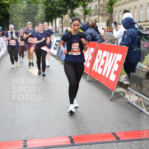 14.06.2026 - REWE Women's Run Strokosch-Dieckow http://msf.ph/oto/9762144 14.06.2026 11:13:30 Ziel 5365, 5383, 5537, 5564, 5645, 5678, 5726, 5936, 6033, 6059 meine-sportfotos.de