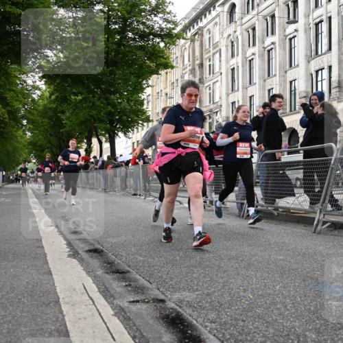 14.06.2026 - REWE Women's Run J. Mangold http://msf.ph/oto/9762155 14.06.2026 11:07:47 Ziel 5128, 5129, 5131, 5206, 5478 meine-sportfotos.de