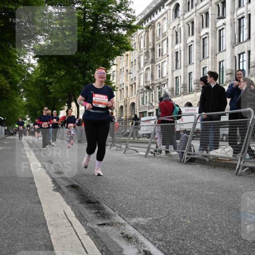 14.06.2026 - REWE Women's Run J. Mangold http://msf.ph/oto/9762166 14.06.2026 11:07:50 Ziel 5016, 5018, 5128, 5129, 5131, 5201, 5206, 5478 meine-sportfotos.de