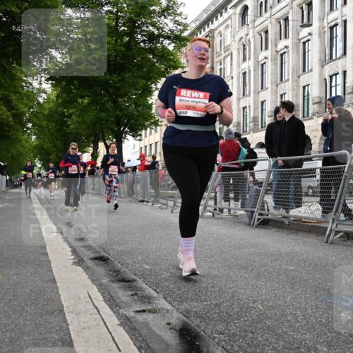 14.06.2026 - REWE Women's Run J. Mangold http://msf.ph/oto/9762175 14.06.2026 11:07:51 Ziel 5016, 5018, 5019, 5128, 5129, 5131, 5201, 5206, 5478, 5807 meine-sportfotos.de