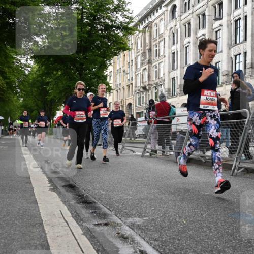 14.06.2026 - REWE Women's Run J. Mangold http://msf.ph/oto/9762184 14.06.2026 11:07:54 Ziel 5016, 5018, 5019, 5201, 5206, 5253, 5597, 5807 meine-sportfotos.de