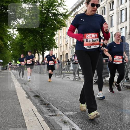 14.06.2026 - REWE Women's Run J. Mangold http://msf.ph/oto/9762193 14.06.2026 11:07:56 Ziel 5016, 5018, 5019, 5201, 5253, 5411, 5597, 5807 meine-sportfotos.de