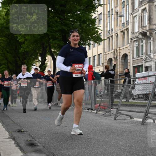 14.06.2026 - REWE Women's Run J. Mangold http://msf.ph/oto/9762218 14.06.2026 11:08:04 Ziel 5296, 5411, 5459, 5875, 5900, 5931 meine-sportfotos.de