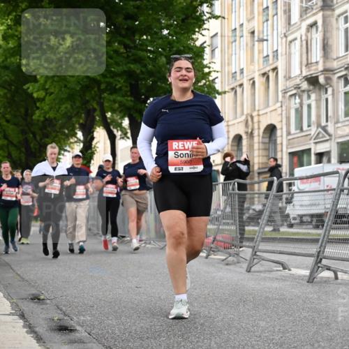 14.06.2026 - REWE Women's Run J. Mangold http://msf.ph/oto/9762223 14.06.2026 11:08:05 Ziel 5296, 5411, 5414, 5459, 5875, 5900, 5931 meine-sportfotos.de