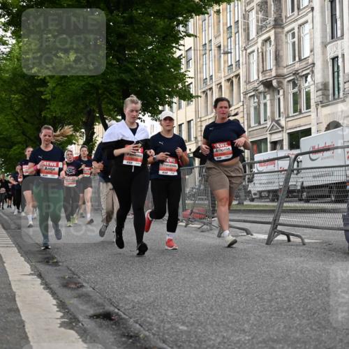 14.06.2026 - REWE Women's Run J. Mangold http://msf.ph/oto/9762245 14.06.2026 11:08:07 Ziel 5175, 5296, 5414, 5459, 5875, 5900, 5931, 5949 meine-sportfotos.de
